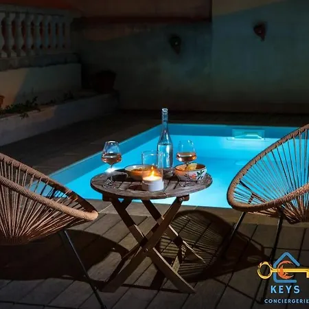 Casa de Férias Maison Jade - Avec Piscine - Barbecue - Calme Narbona